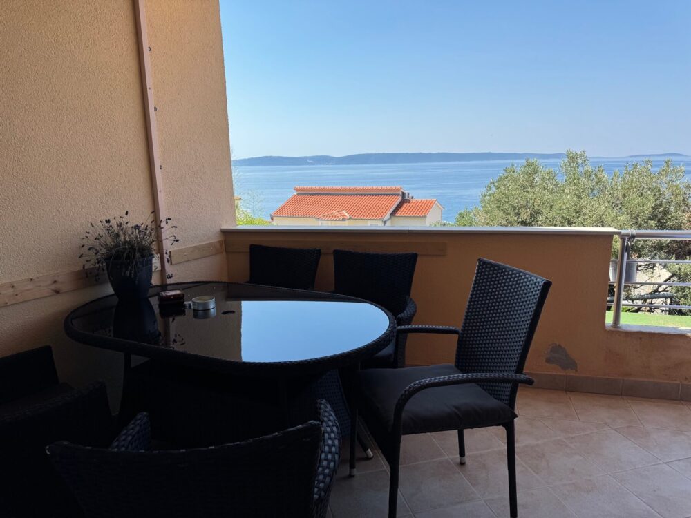 mavarstica-apartman-haloszoba-2-trogir-balcony