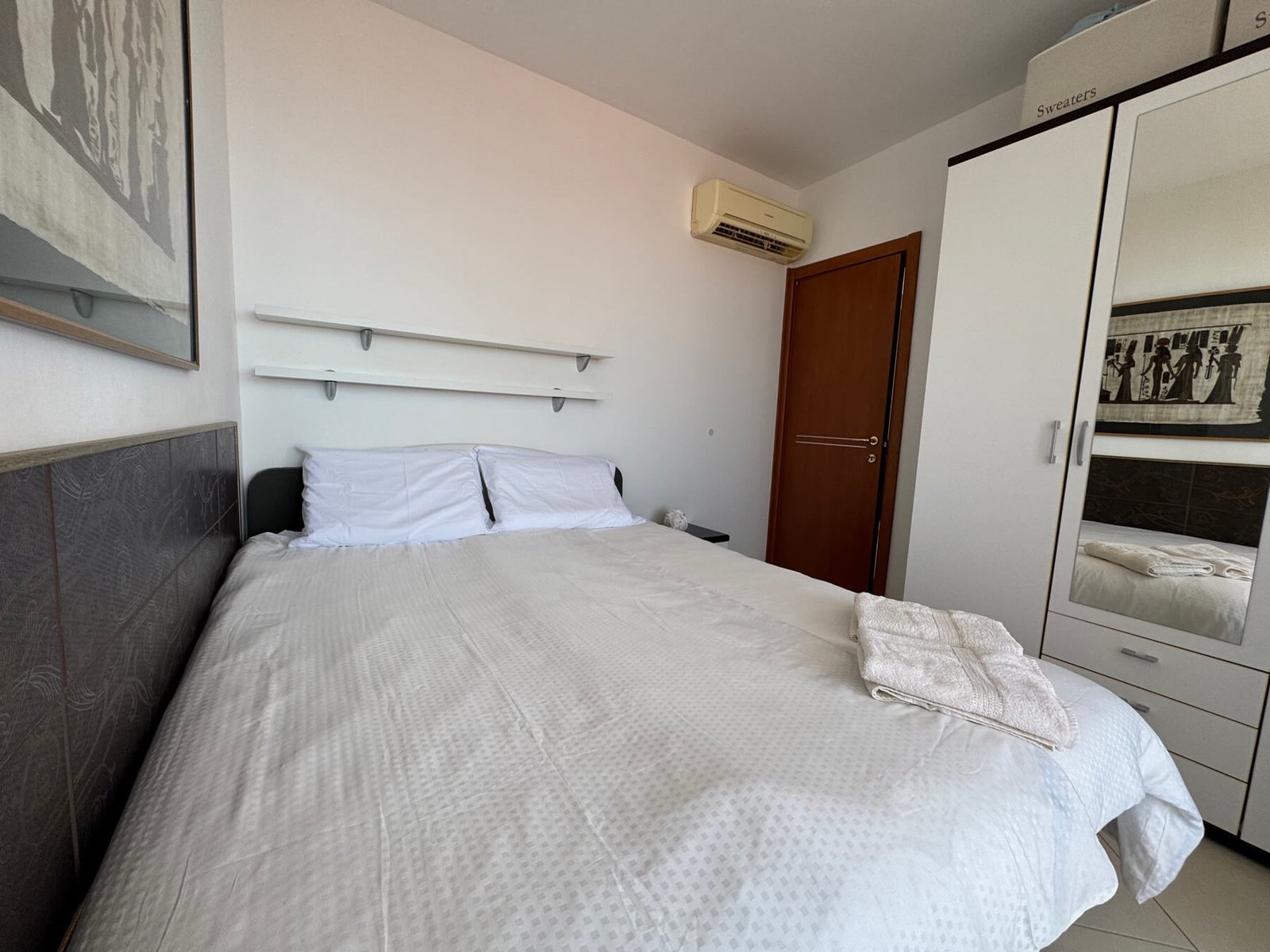 mavarstica-apartman-klimas-haloszoba-gardrob